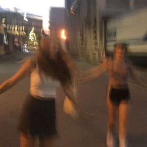 Meet your Posher, Mila